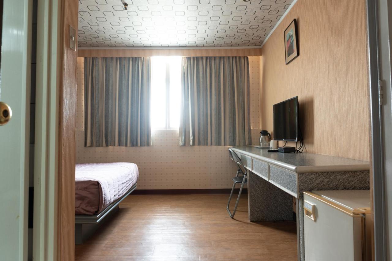 Tong Hsin Hotel Pingtung المظهر الخارجي الصورة