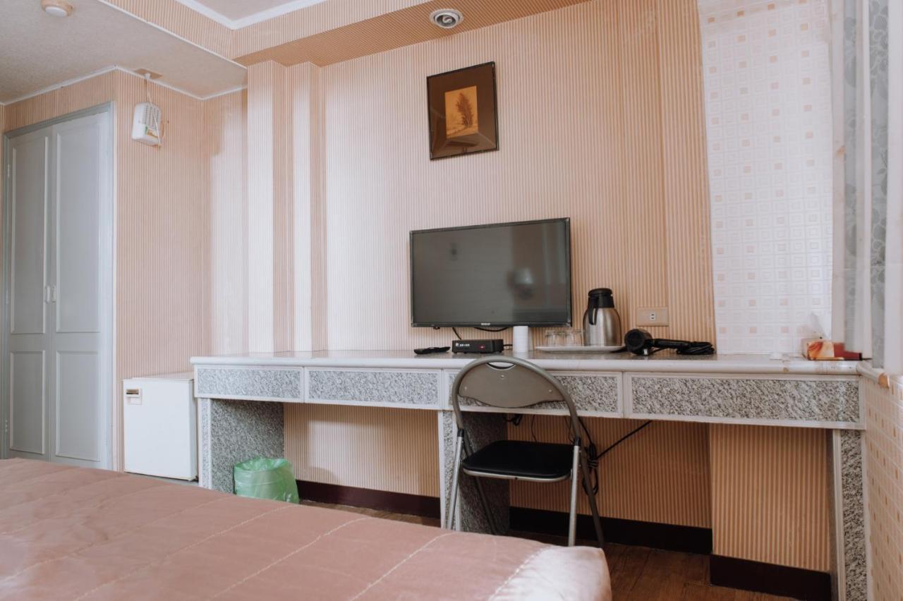 Tong Hsin Hotel Pingtung المظهر الخارجي الصورة