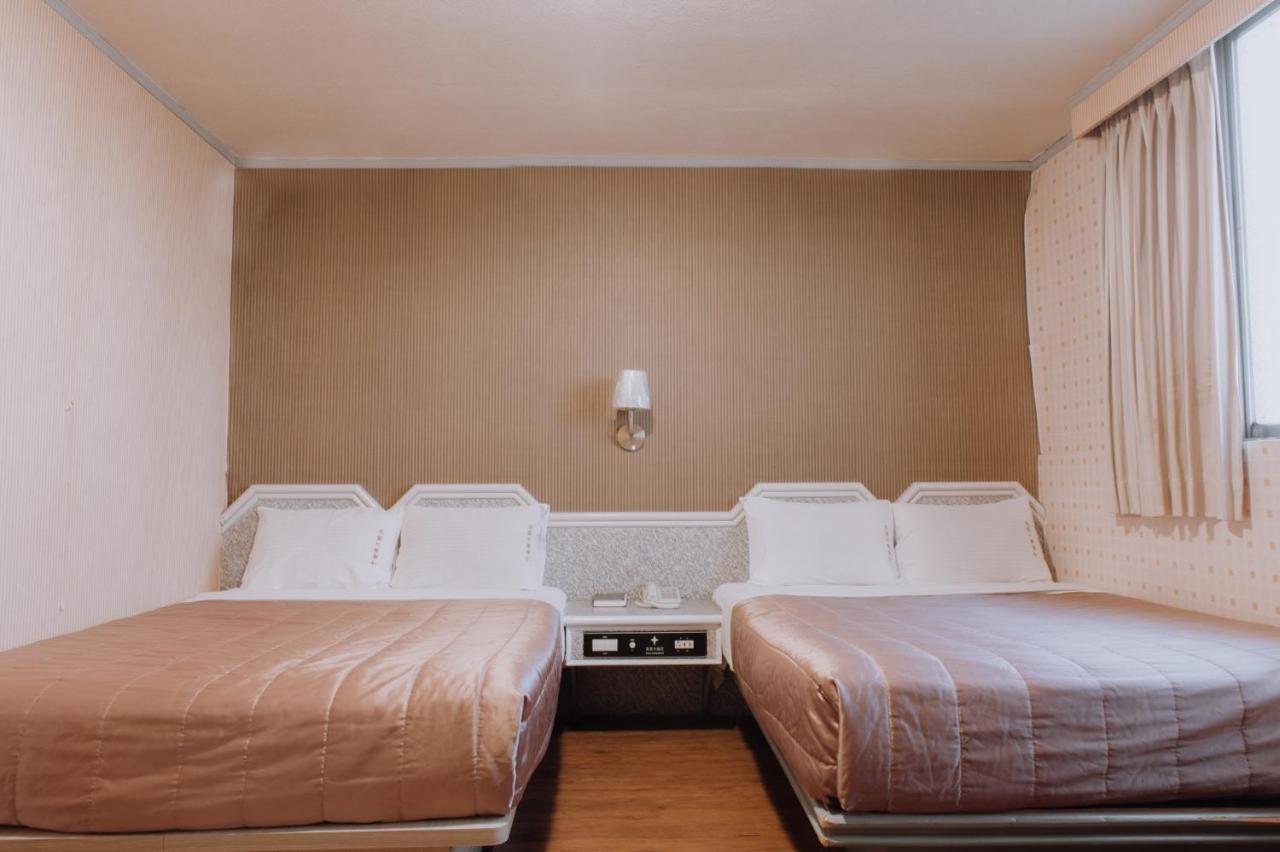 Tong Hsin Hotel Pingtung المظهر الخارجي الصورة
